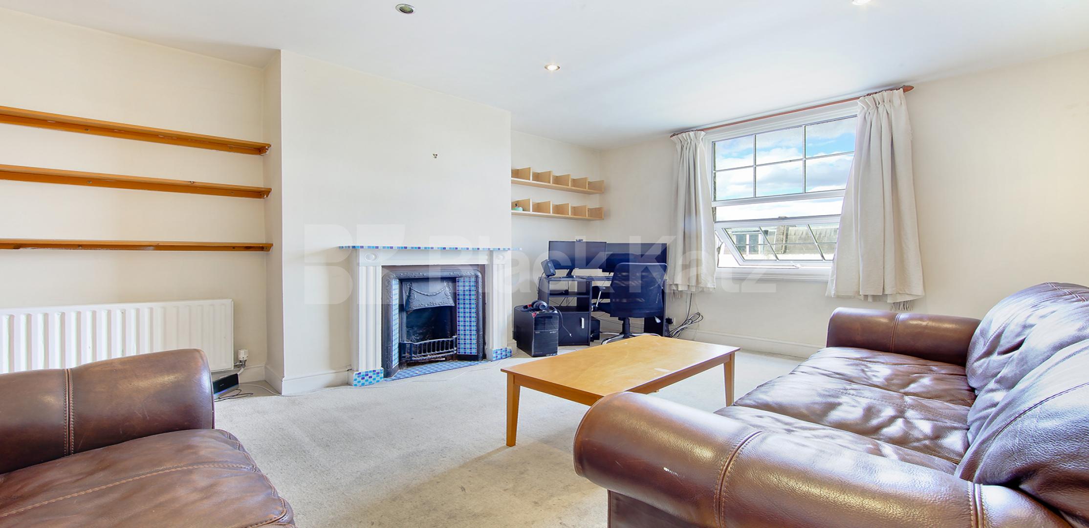 			UNDER OFFER , 2 Bedroom, 1 bath, 1 reception Apartment			 Clapham Manor Street, Clapham High Street